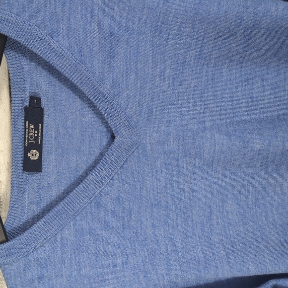 J. Crew 100% Merino Wool Vneck Long Sleeve Sweater, L. - Picture 3 of 4